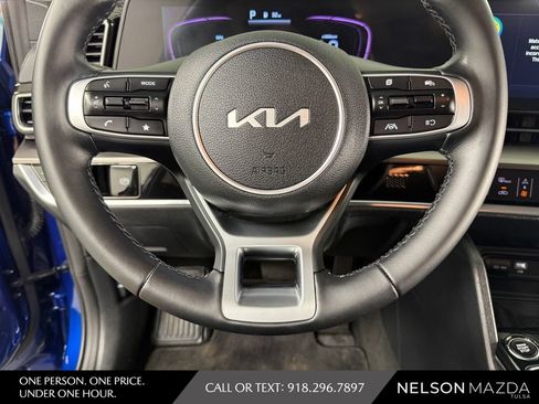 Used 2024 Kia Sportage EX FWD image 23