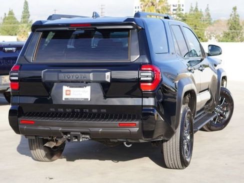 Certified 2025 Toyota 4Runner SR5 image 7