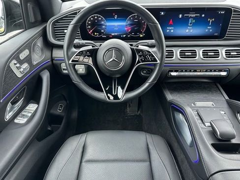 Certified 2025 Mercedes-Benz GLE 450 4MATIC image 11