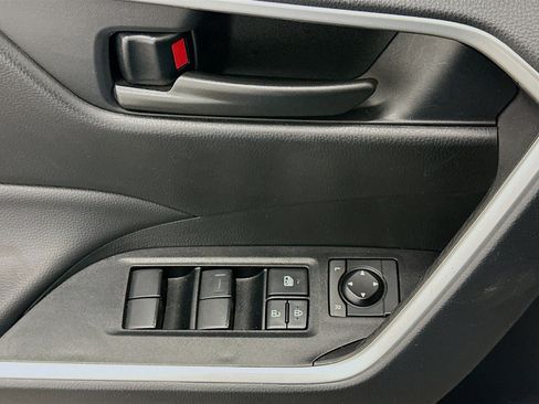 Used 2025 Toyota RAV4 LE image 15