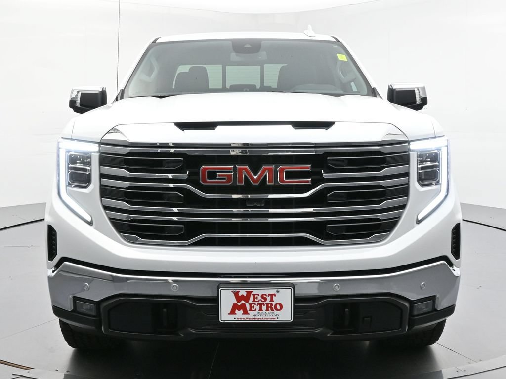 Used 2024 GMC Sierra 1500 SLT w/ SLT Premium Plus Package AWD/4WD image 23