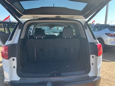 Used 2018 GMC Acadia SLT image 15