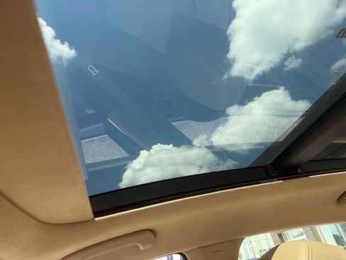 Used 2018 Genesis G80 5.0 Ultimate RWD image 12