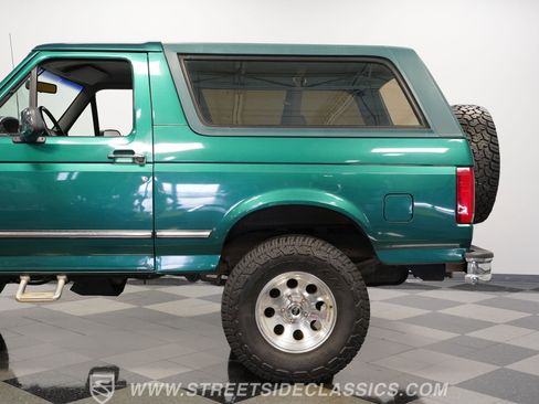 Used 1996 Ford Bronco XLT image 24