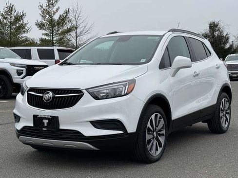 Used 2022 Buick Encore Preferred image 1