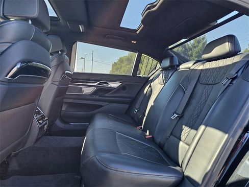 Used 2022 BMW 740i 740i w/ M Sport Package image 19