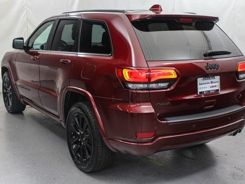 Used 2019 Jeep Grand Cherokee Altitude AWD/4WD image 6