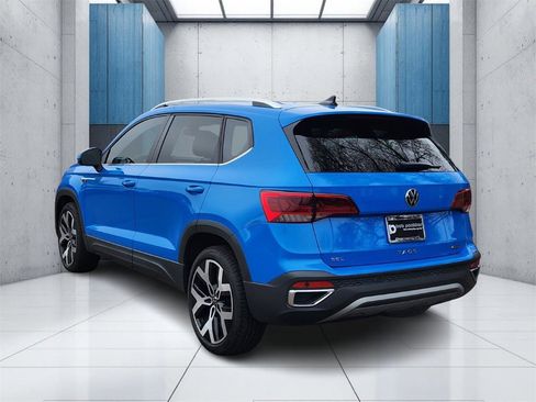 Used 2022 Volkswagen Taos SEL image 30