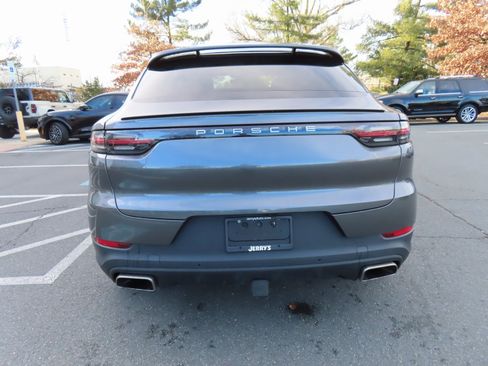 Used 2021 Porsche Cayenne Coupe image 6