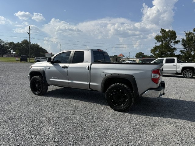 Used 2018 Toyota Tundra SR5 AWD/4WD image 3