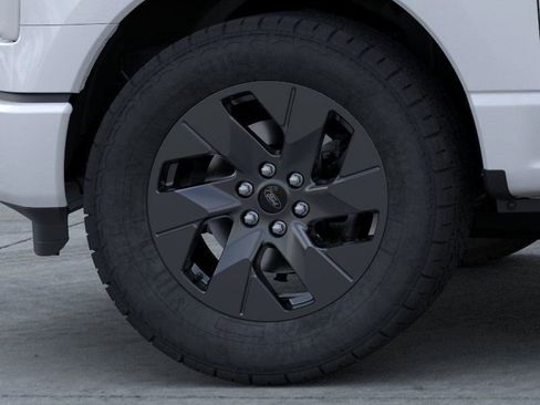 New 2025 Ford F150 Lightning Flash AWD/4WD image 22