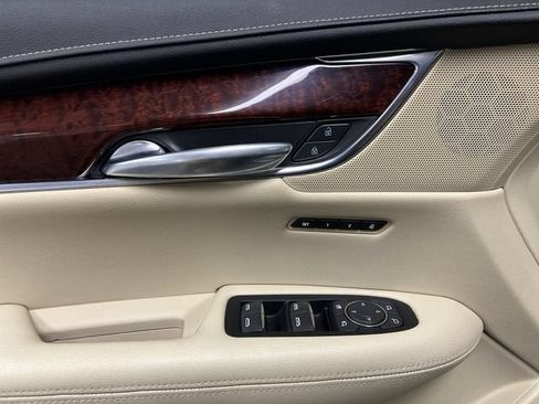 Certified 2019 Cadillac XT5 Premium Luxury FWD image 24