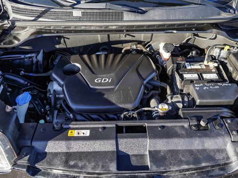 Used 2016 Kia Soul Base image 15