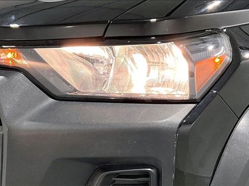 Used 2023 Chevrolet Colorado Trail Boss w/ Technology Package image 33