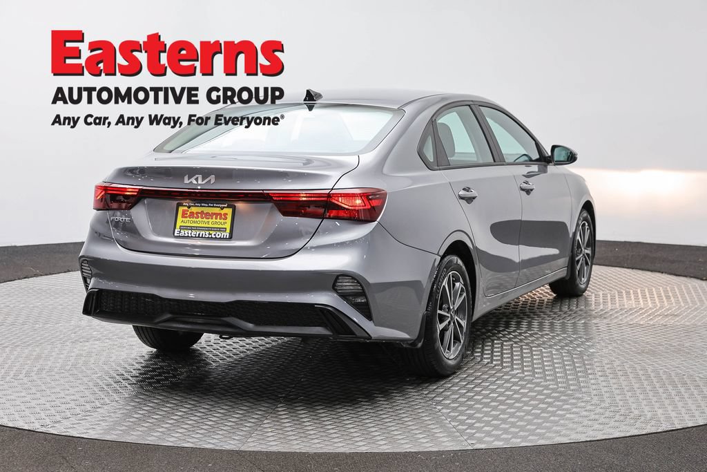 Used 2023 Kia Forte LXS w/ LXS Technology Package FWD image 6