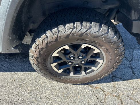 Used 2025 Jeep Wrangler Rubicon w/ Convenience Group image 19