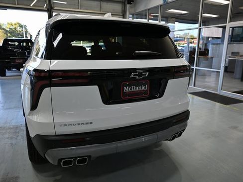 New 2026 Chevrolet Traverse LT w/ Driver Confidence Package image 6