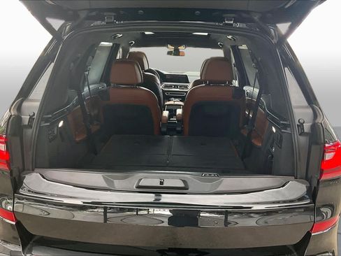 Used 2022 BMW X7 M50i AWD/4WD image 38