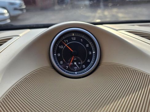 Used 2013 Porsche Cayenne image 33