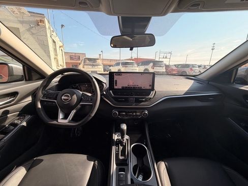 Certified 2025 Nissan Altima 2.5 SL FWD image 19