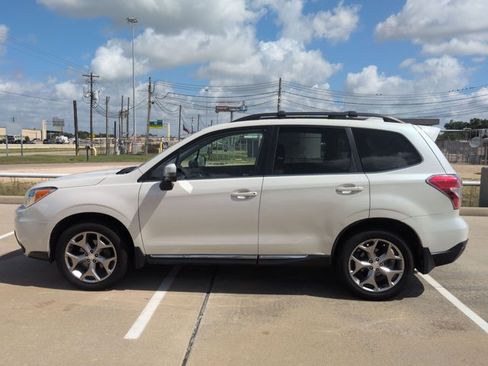 Used 2016 Subaru Forester 2.5i Touring w/ Eyesight & Navigation System AWD/4WD image 9
