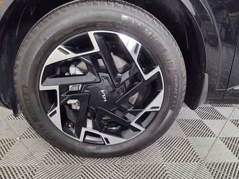 Used 2024 Kia Sportage SX image 11