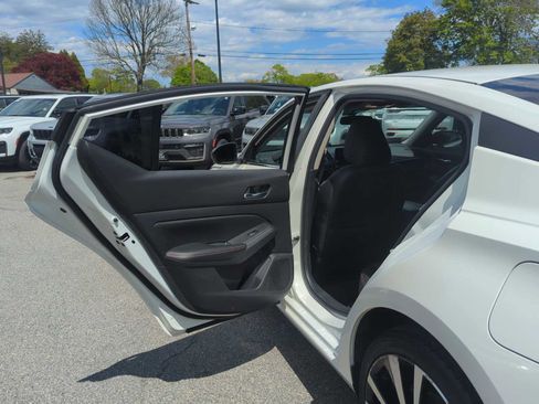 Used 2020 Nissan Altima 2.5 SR AWD/4WD image 25