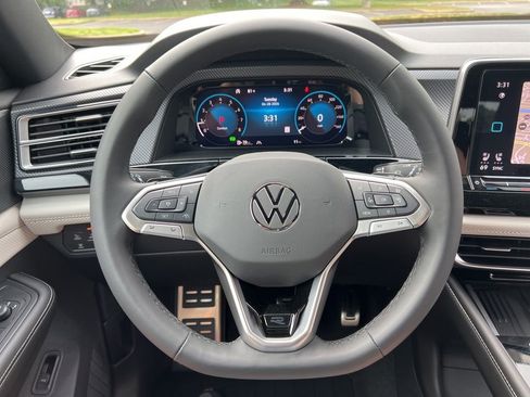New 2026 Volkswagen Atlas Cross Sport SEL Premium R-Line AWD/4WD image 15