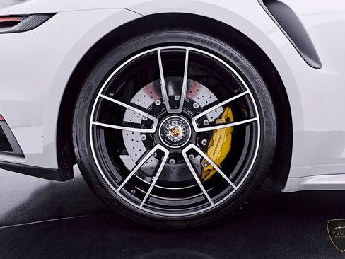 Used 2022 Porsche 911 Turbo S AWD/4WD image 31