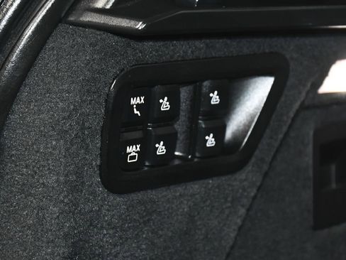 Used 2020 BMW X7 M50i AWD/4WD image 80