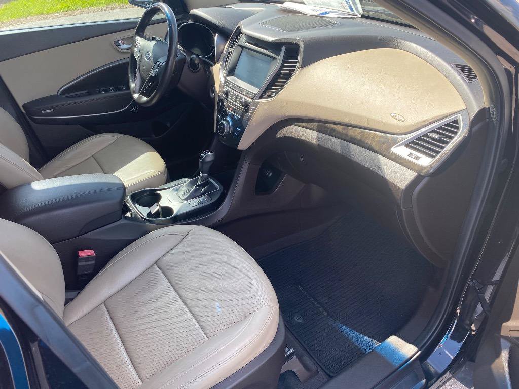 Used 2017 Hyundai Santa Fe Sport w/ 2.4L Tech Package 04 FWD image 22