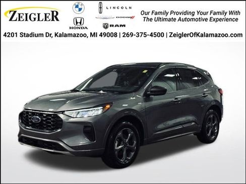 Used 2024 Ford Escape ST-Line image 1