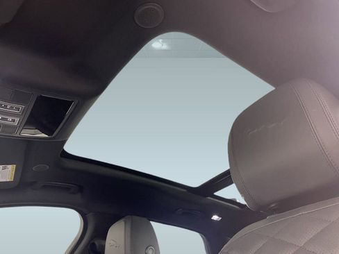 New 2023 Jaguar F-PACE S image 11