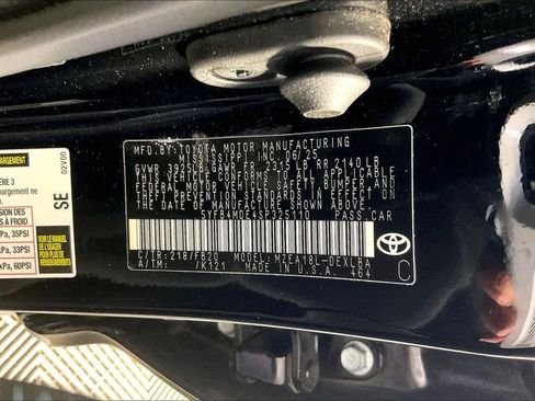 Used 2025 Toyota Corolla LE image 42