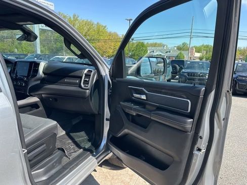 Used 2022 RAM 1500 Big Horn AWD/4WD image 11