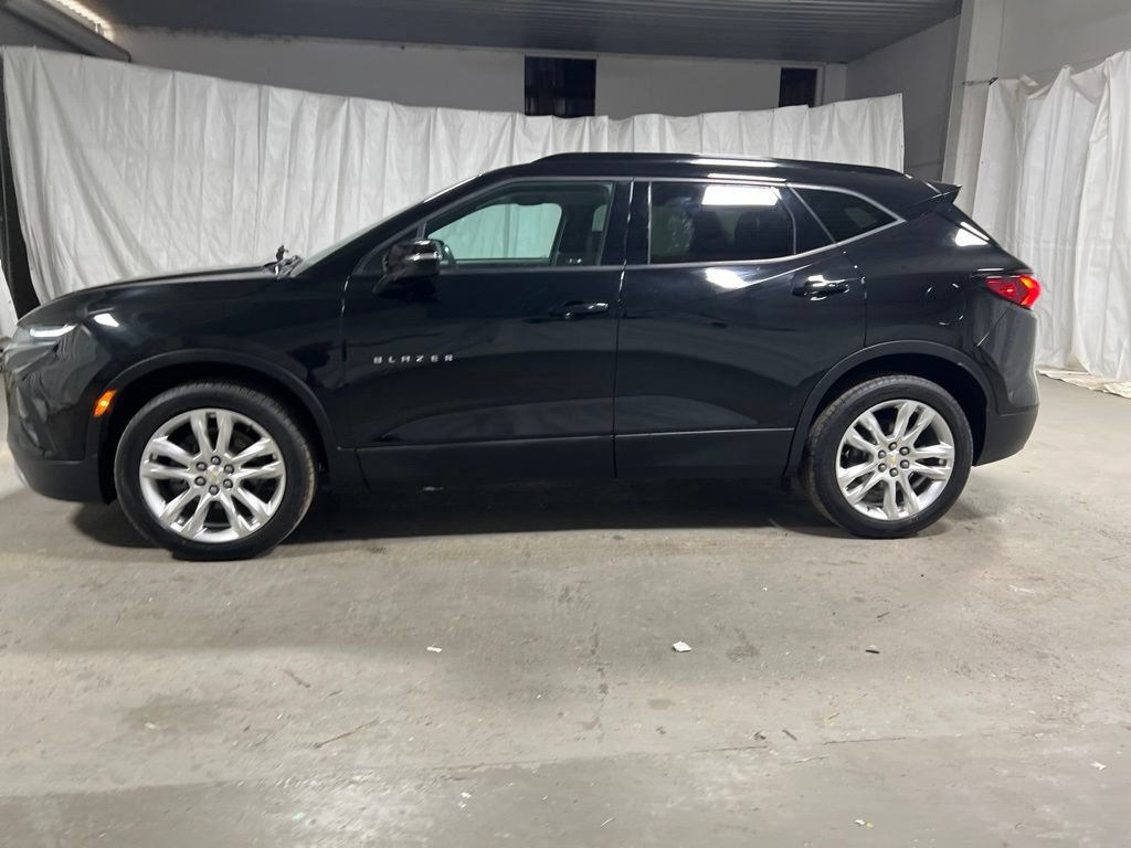Used 2019 Chevrolet Blazer LT w/ Sun and Wheels Package FWD image 4