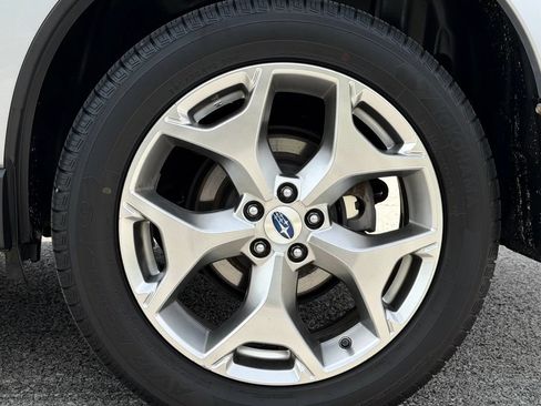Used 2017 Subaru Forester 2.5i Touring AWD/4WD image 37