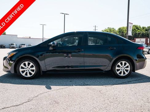 Certified 2025 Toyota Corolla LE FWD image 4