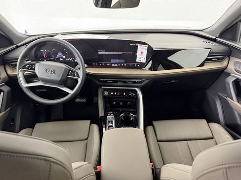 New 2025 Audi Q5 Premium Plus image 15