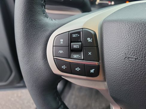 Used 2023 Ford Explorer Limited w/ Limited Technology Package image 27