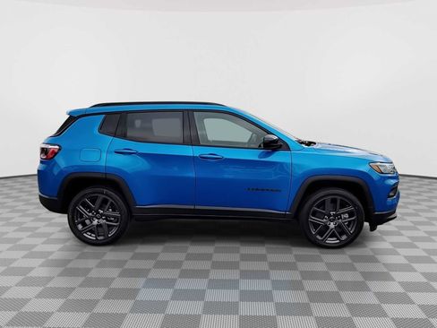 New 2026 Jeep Compass Latitude image 9