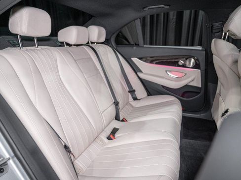 Used 2022 Mercedes-Benz E 350 Sedan image 13