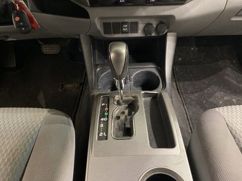 Used 2012 Toyota Tacoma PreRunner image 17