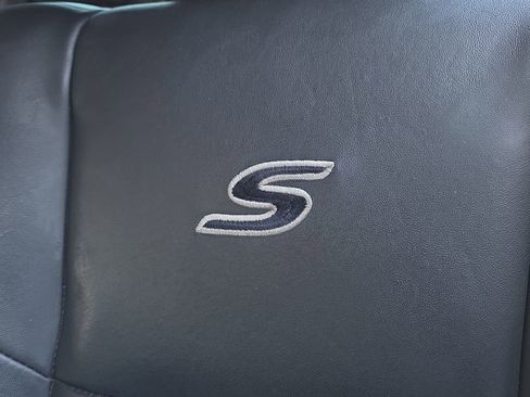 Used 2018 Chrysler 300 S image 22