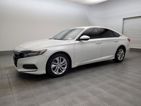 Used 2018 Honda Accord LX image 2