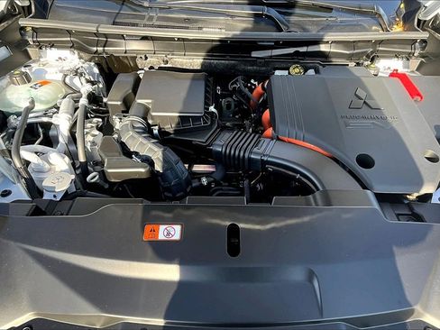 New 2025 Mitsubishi Outlander SEL image 10