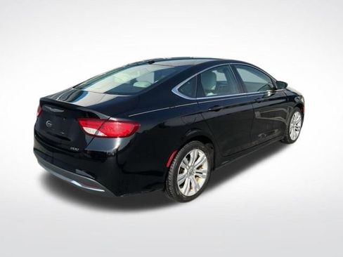 Used 2015 Chrysler 200 Limited w/ Convenience Group image 7