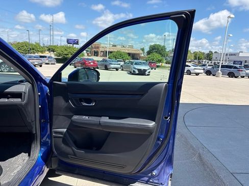 Used 2024 Honda CR-V EX image 23
