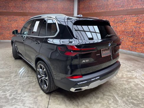 Used 2026 BMW X5 xDrive40i w/ Climate Comfort Package AWD/4WD image 2