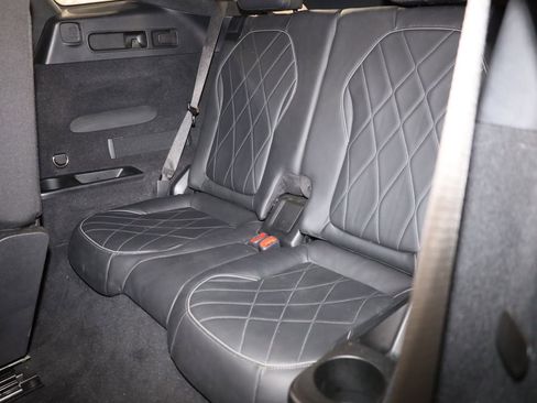 Used 2023 Mercedes-Benz EQS 580 4MATIC SUV w/ Exclusive Trim Package image 48